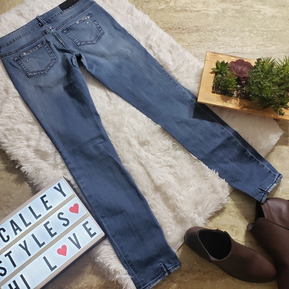 Seven7 Jeans Sz 4 Straight Leg Medium Wash - Picture 6 of 7